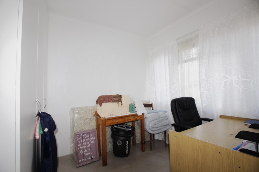 3 Bedroom Property for Sale in Wavecrest Eastern Cape